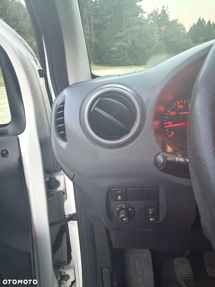 Peugeot Partner - 15