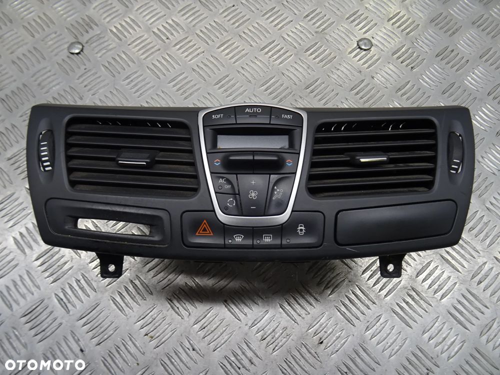 RENAULT LAGUNA III HB 07-12 2.0DCI  PANEL STEROWANIA KLIMATYZACJI KRATKA NAWIEWU ŚRODKOWA - 1