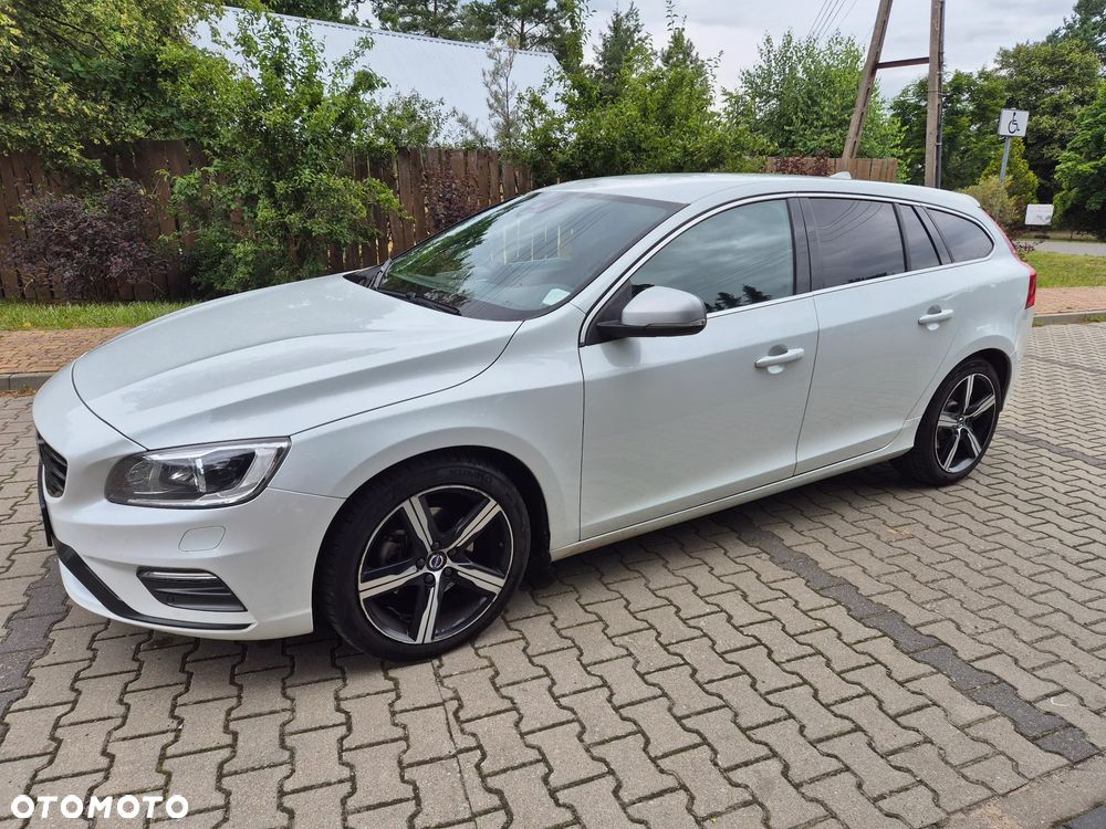 Volvo V60 D4 Drive-E R-Design Momentum - 6