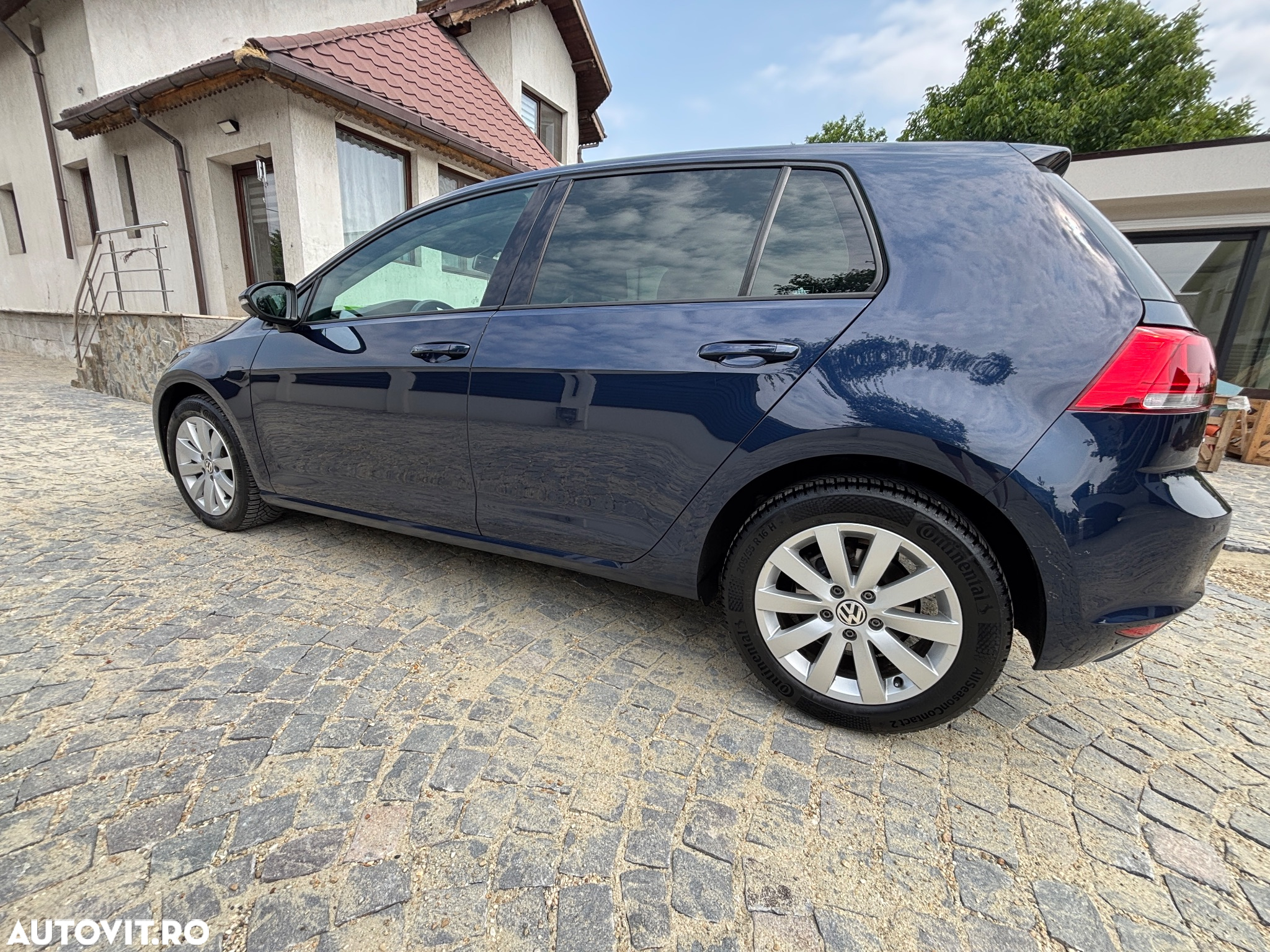 Volkswagen Golf - 15