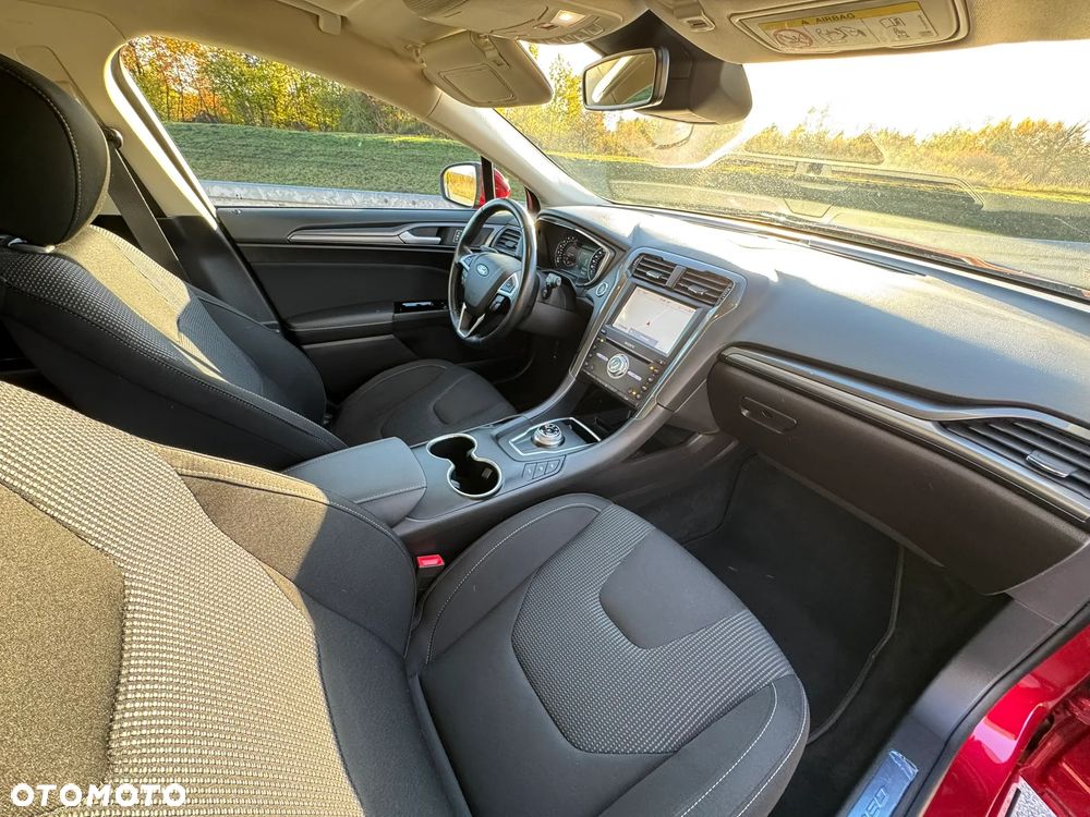 Ford Mondeo - 24