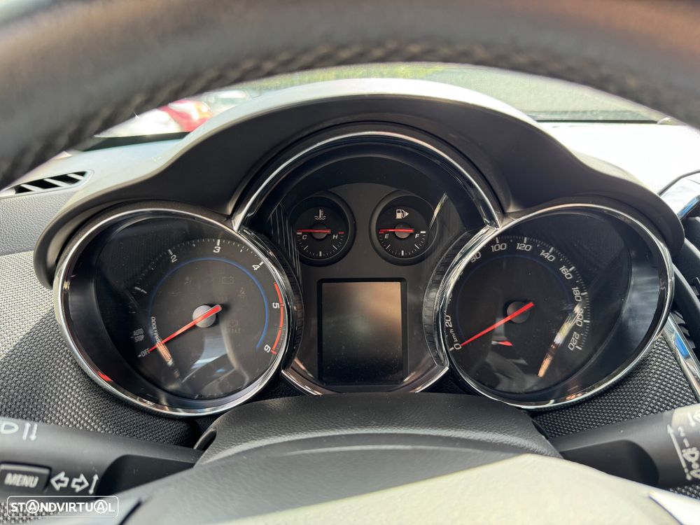 Chevrolet Cruze SW - 14