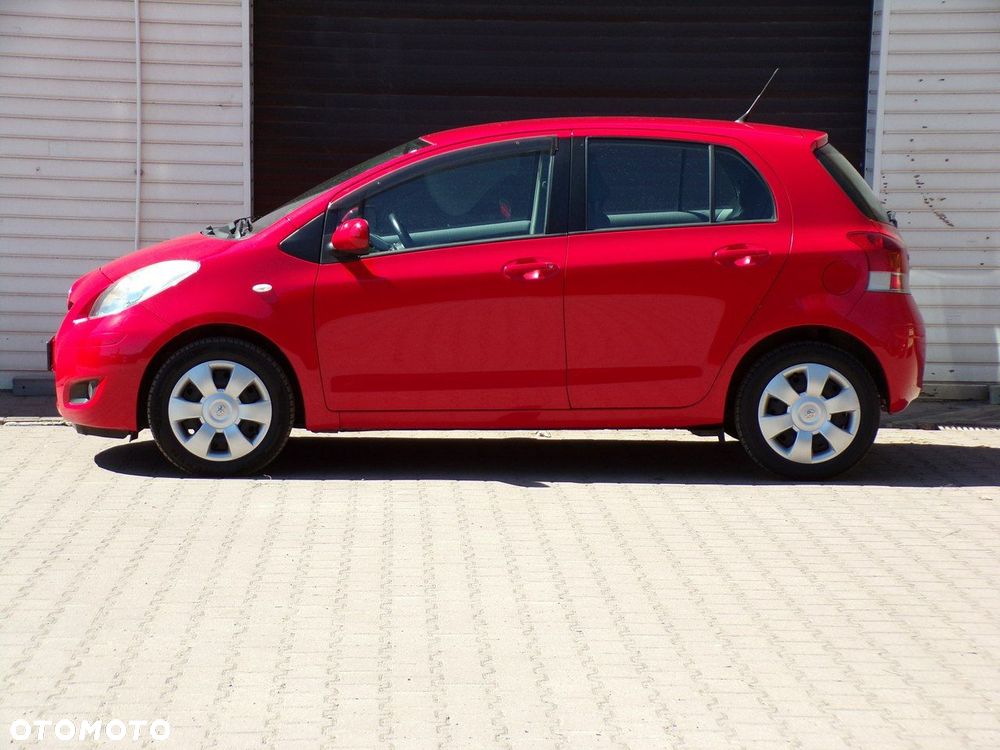 Toyota Yaris - 11