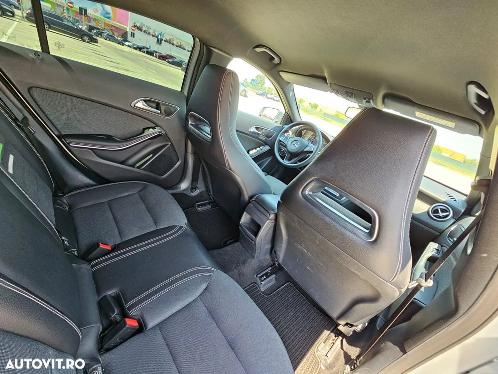 Mercedes-Benz A 180 - 11