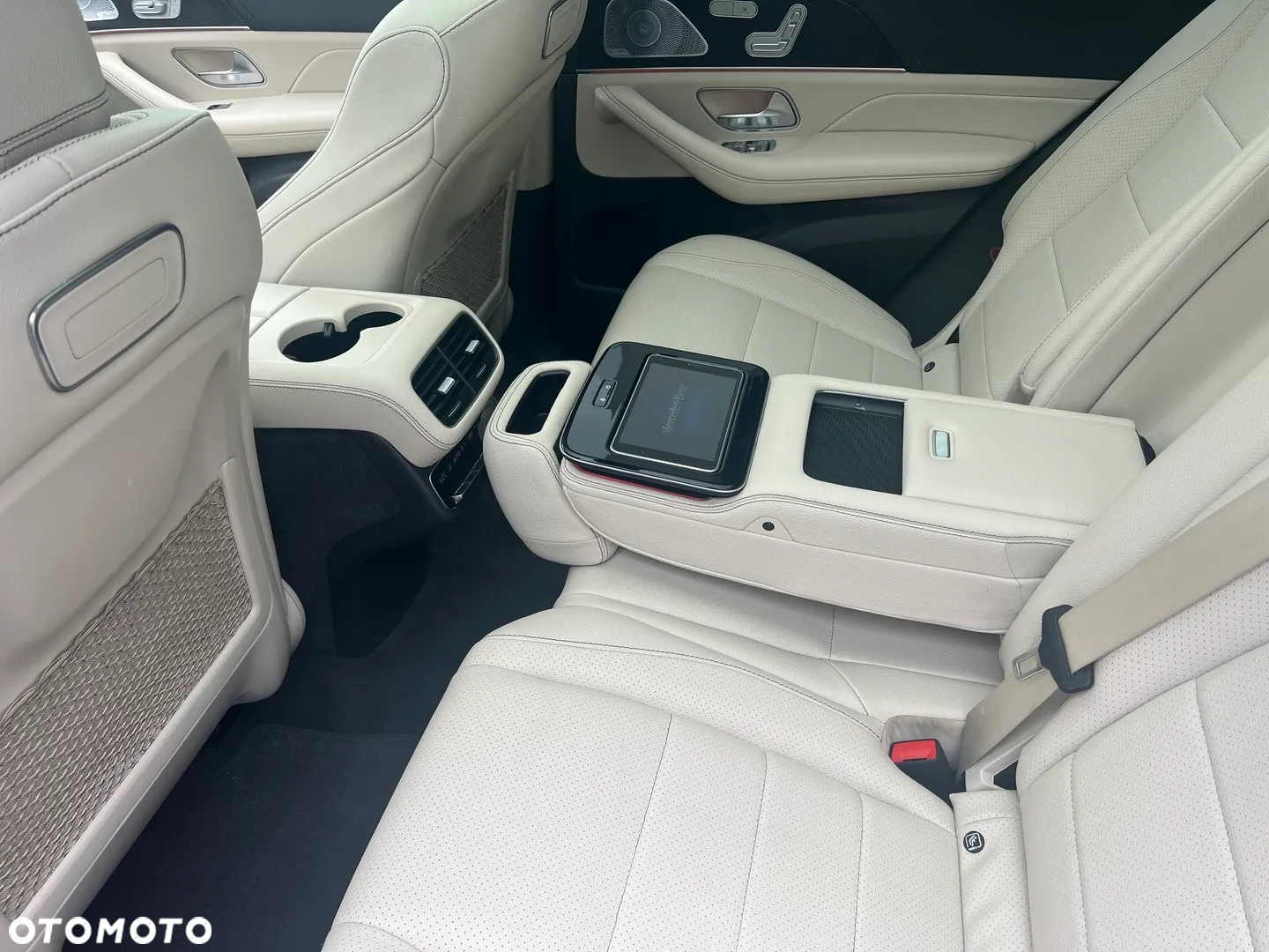 Mercedes-Benz GLE 300 d 4-Matic - 24