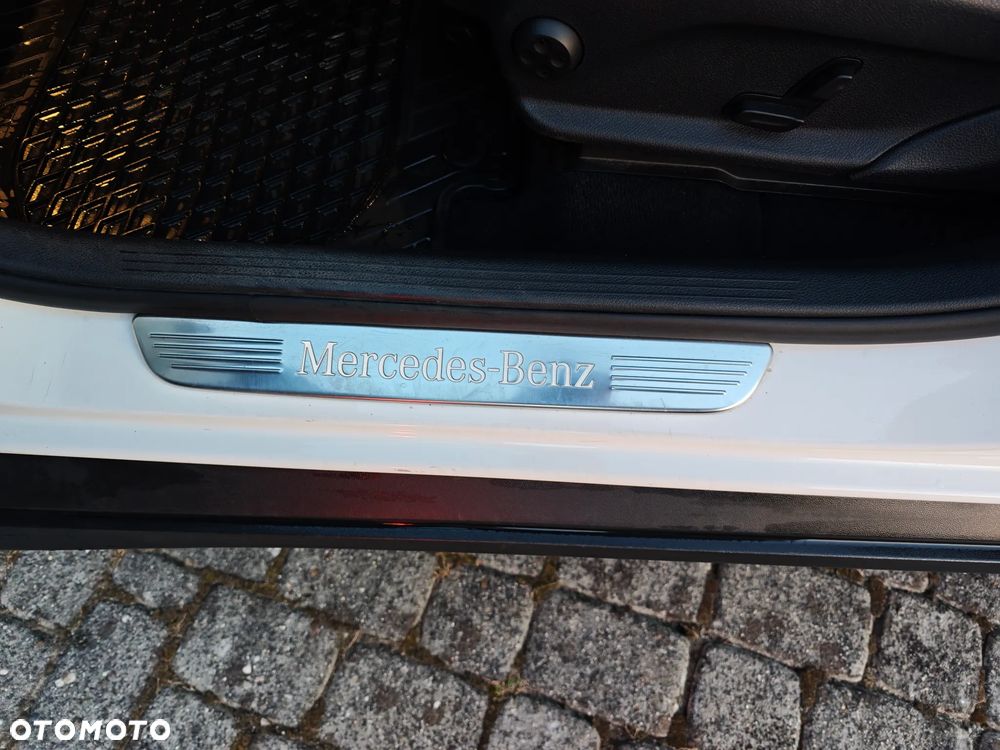 Mercedes-Benz GLC 220 d 4Matic 9G-TRONIC AMG Line - 28