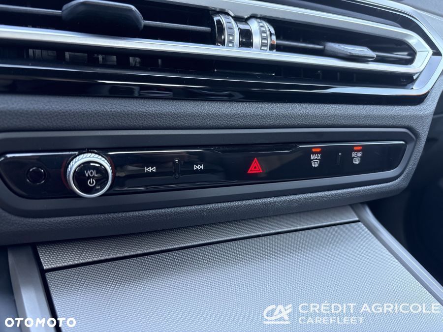 BMW Seria 3 318i - 35