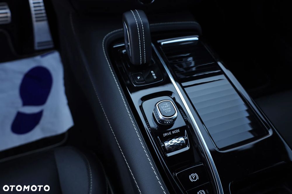 Volvo V60 T6 AWD Recharge Geartronic RDesign - 14
