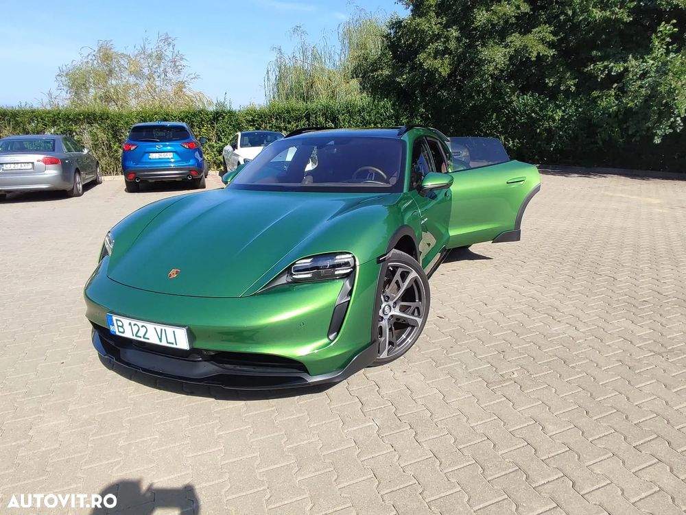 Porsche Taycan - 1