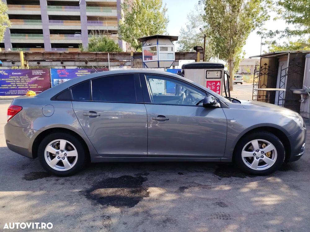 Chevrolet Cruze 1.6 BASE G1 - 5