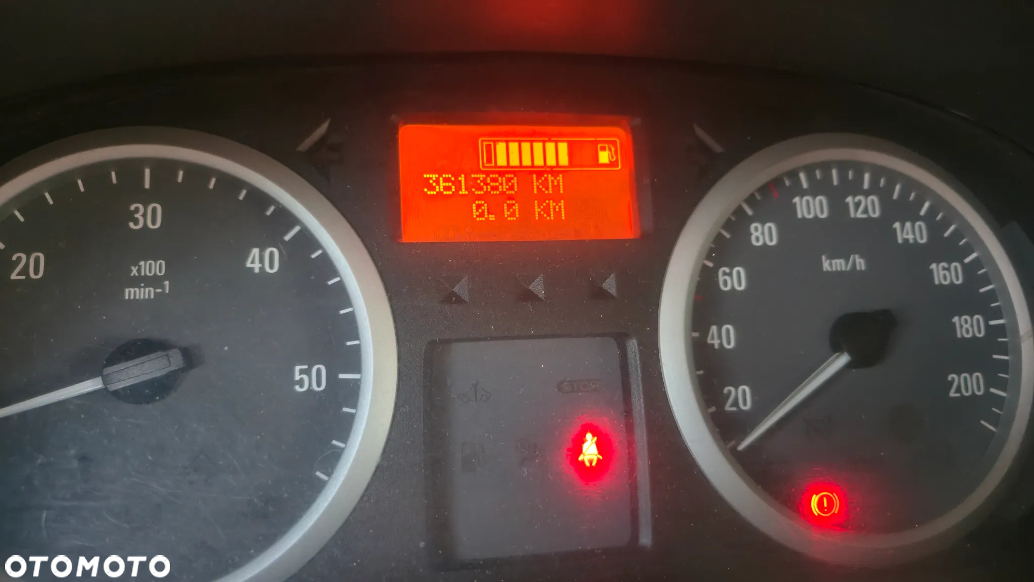 Opel Vivaro L2H1 2.9t - 13