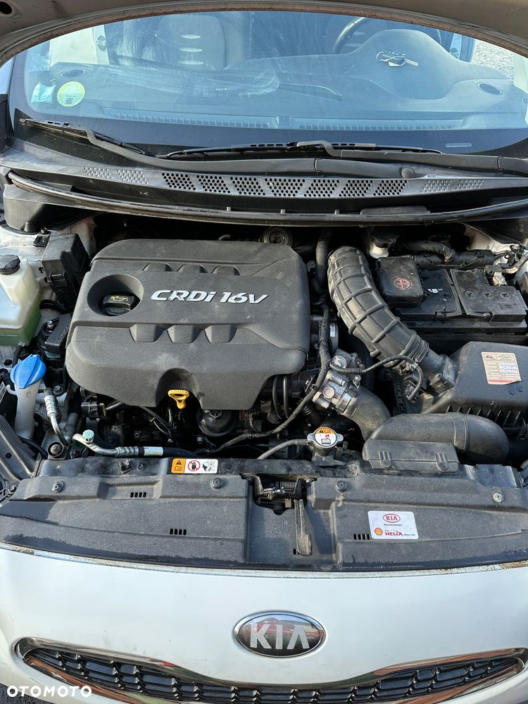 Kia Ceed - 10