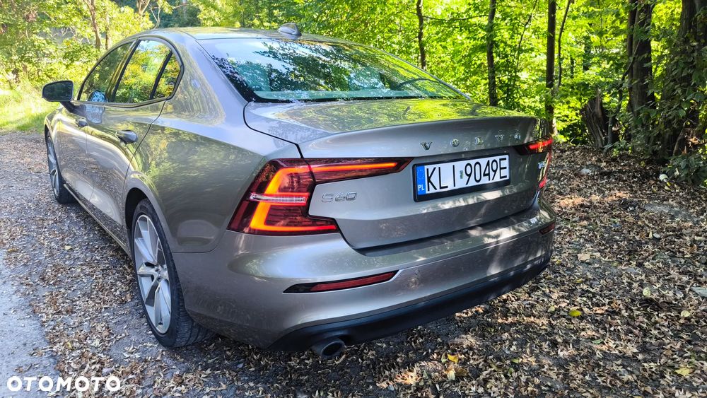 Volvo S60 T5 Momentum Pro - 7