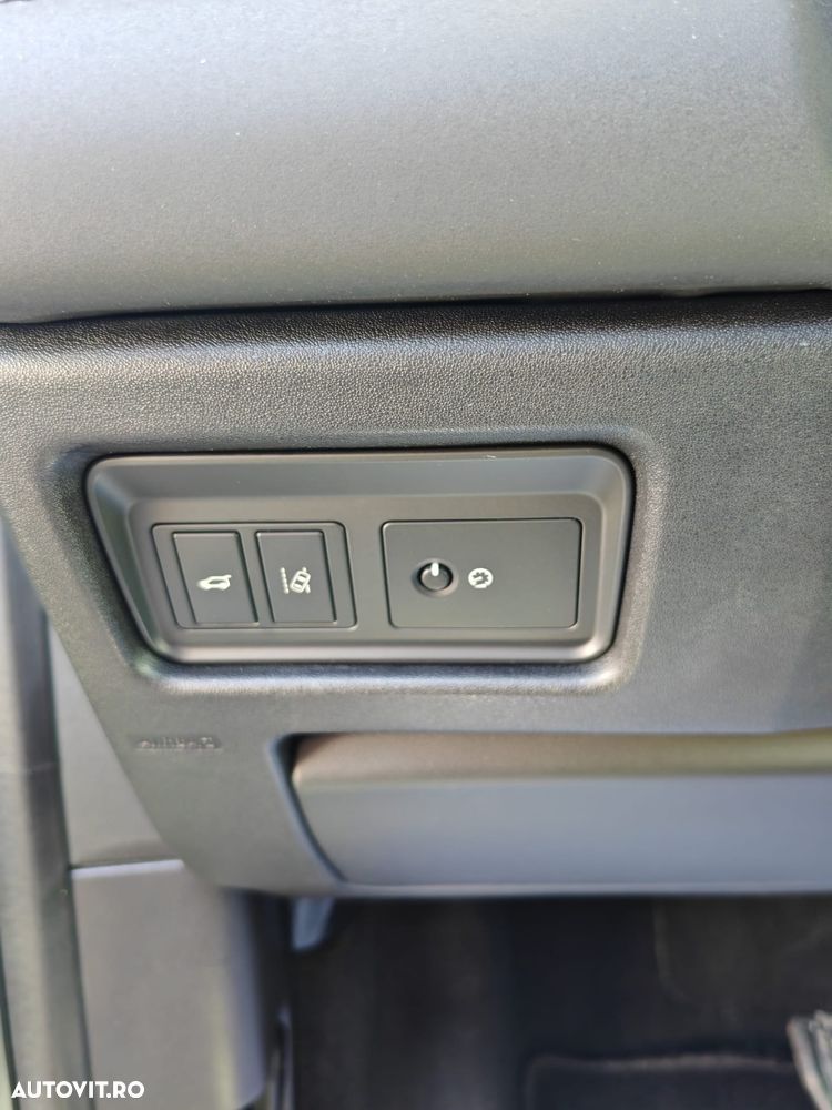 Land Rover Discovery Sport - 31