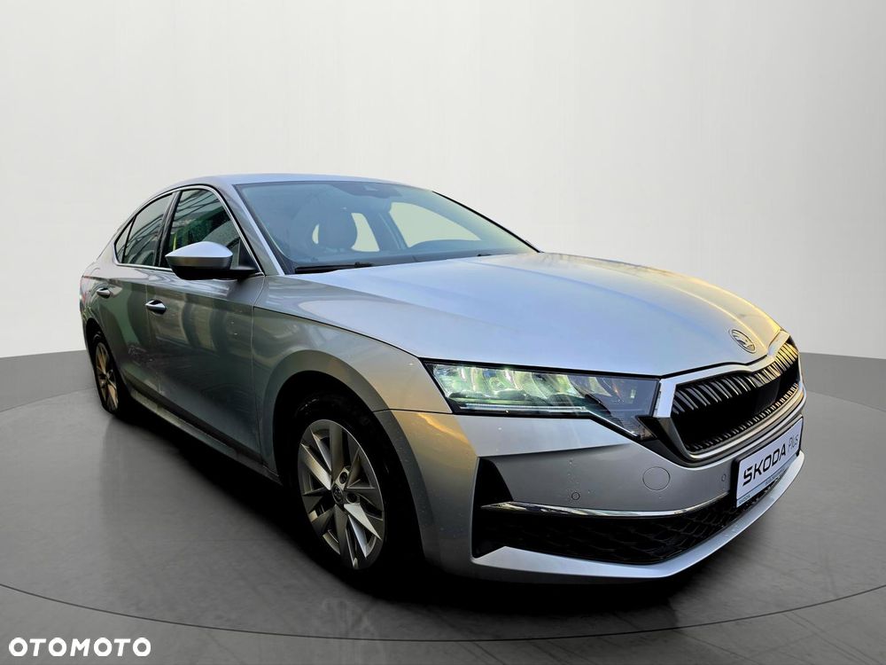 Skoda Octavia 1.5 TSI Selection - 4