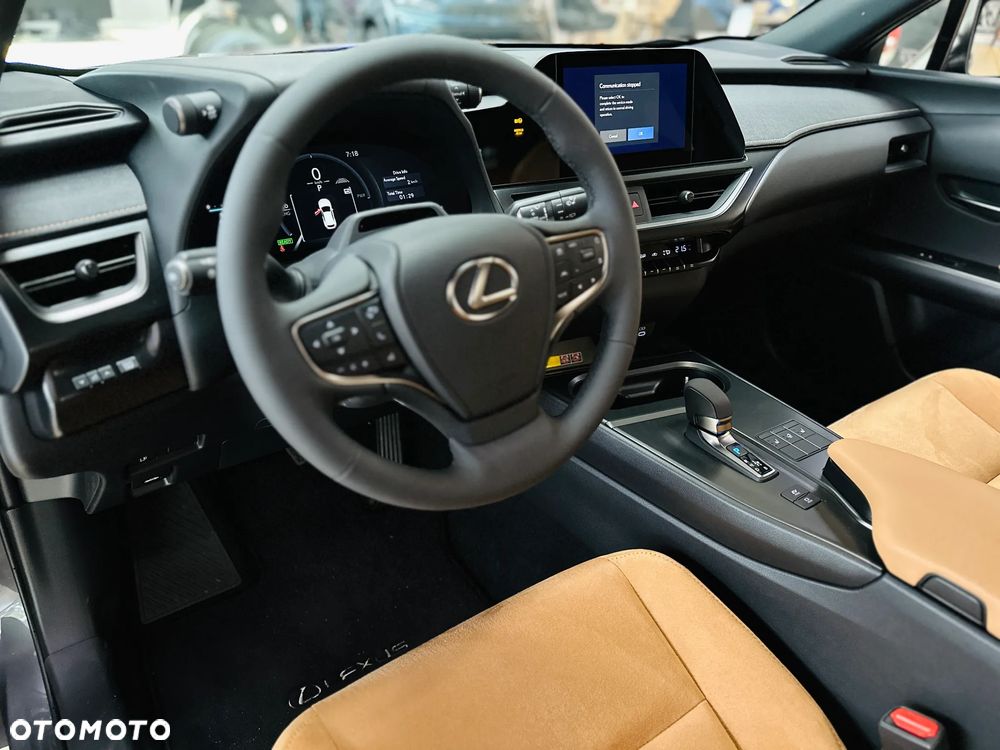 Lexus UX 300h Business - 18