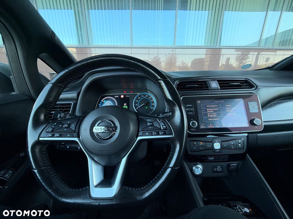 Nissan Leaf 40kWh Acenta - 28