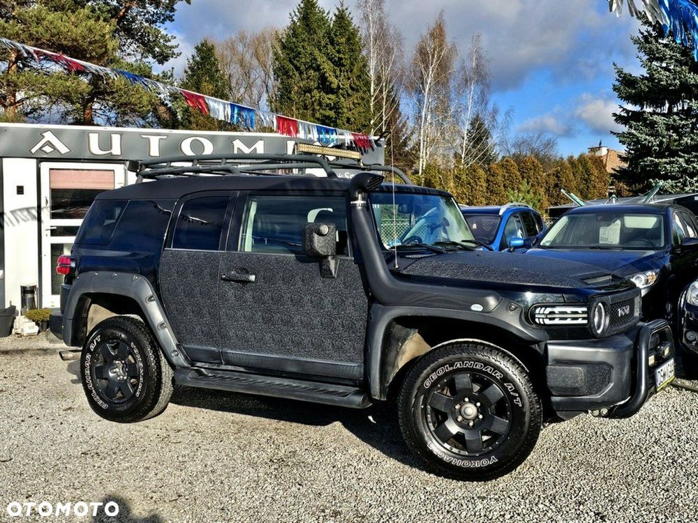 Toyota FJ - 6