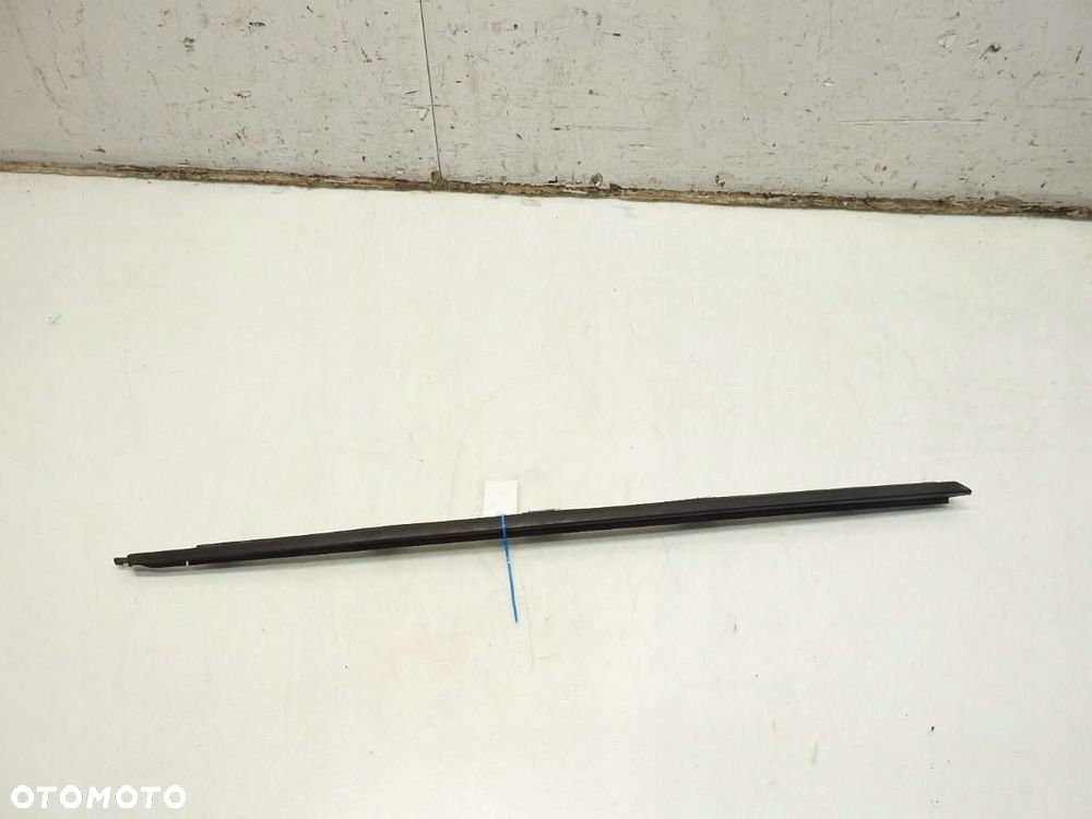 LISTWA SZYBY CZOŁOWEJ LEWA SUZUKI SWIFT IV LIFT - 6