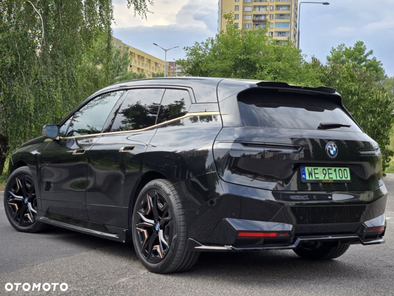 BMW iX xDrive40 76.6kWh Signature - 6