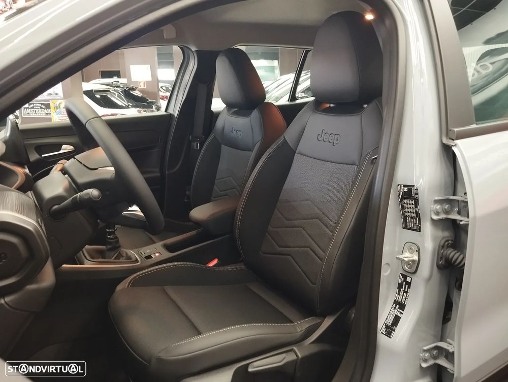 Jeep Avenger 1.2 GSE T3 Altitude - 18