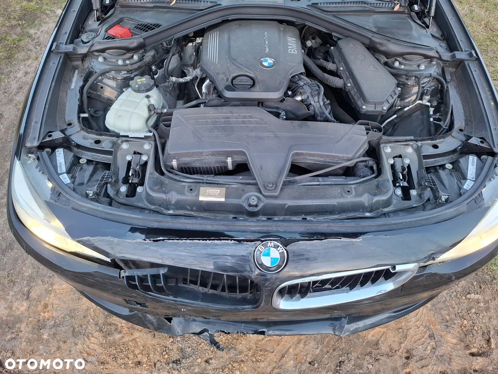 BMW 3GT 318d - 24