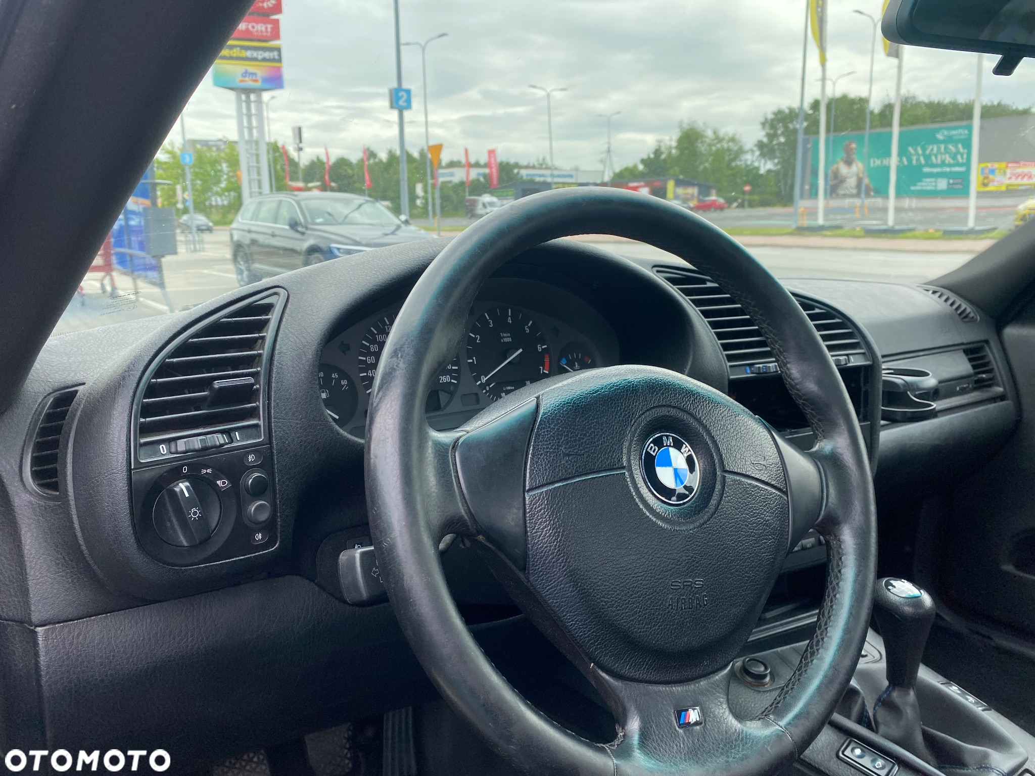 BMW Seria 3 318is - 9