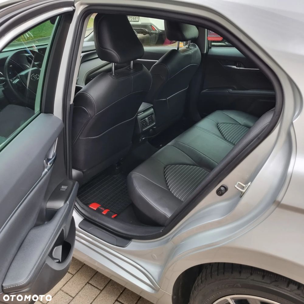 Toyota Camry 2.5 Hybrid Prestige CVT - 11