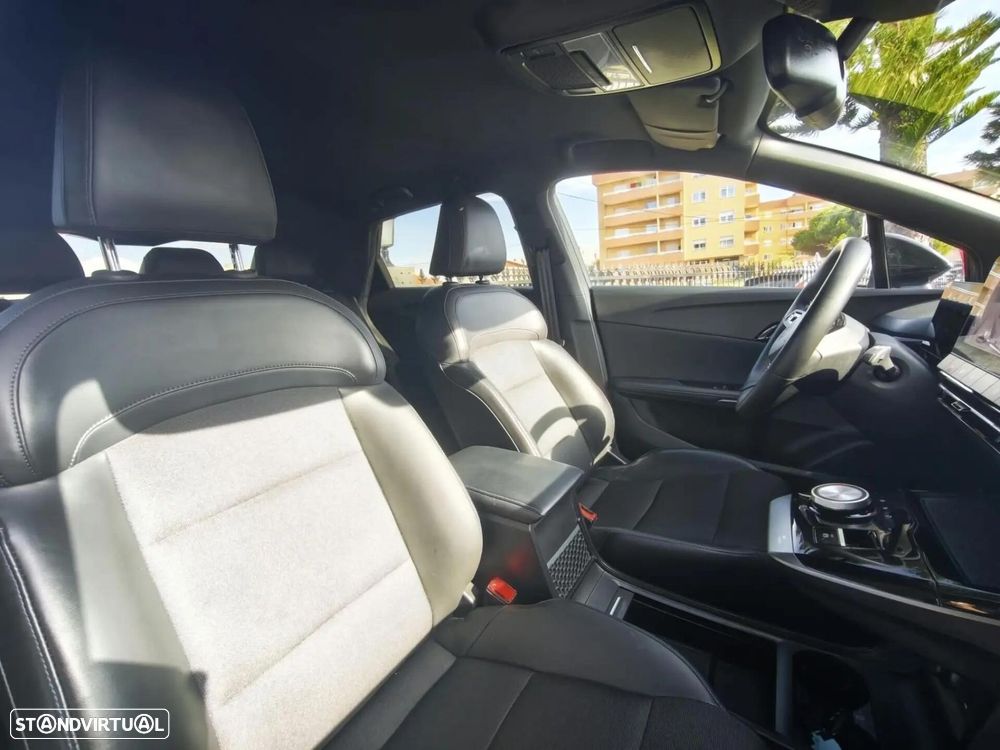 MG MG4 64 kWh Luxury - 8
