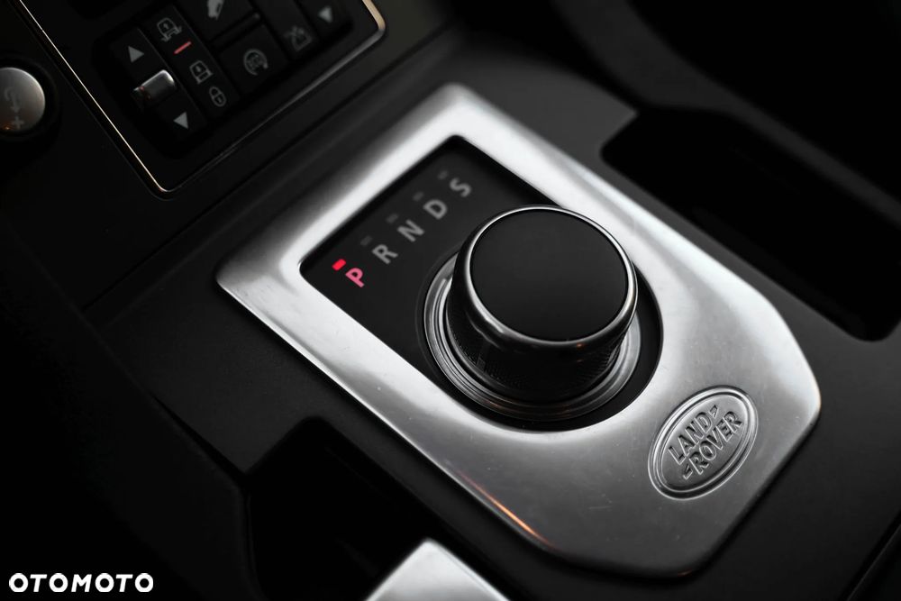 Land Rover Discovery 3.0 SD V6 SE - 20