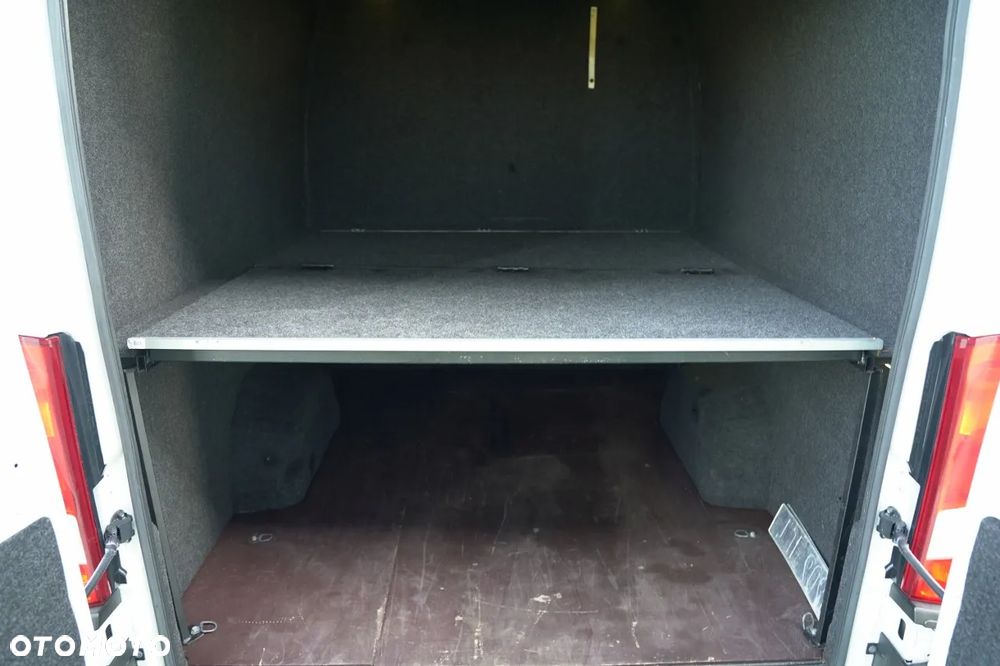 Peugeot BOXER /  9 OSOBOWY /  BLASZAK / FURGON / BOGATE WYPOSAŻENIE / - 19