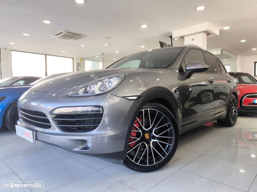 Porsche Cayenne - 2