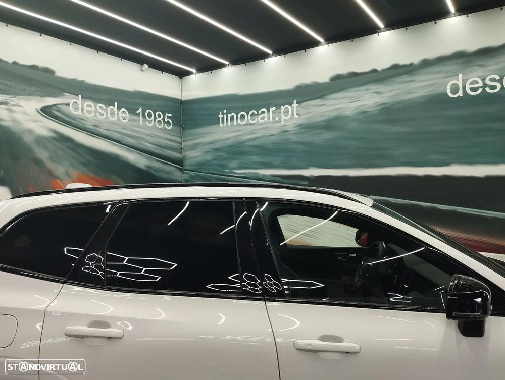 Volvo XC 60 2.0 B4 R-Design - 11