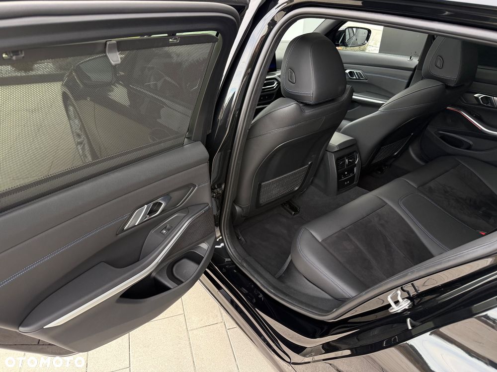 BMW Seria 3 330i xDrive M Sport sport - 10