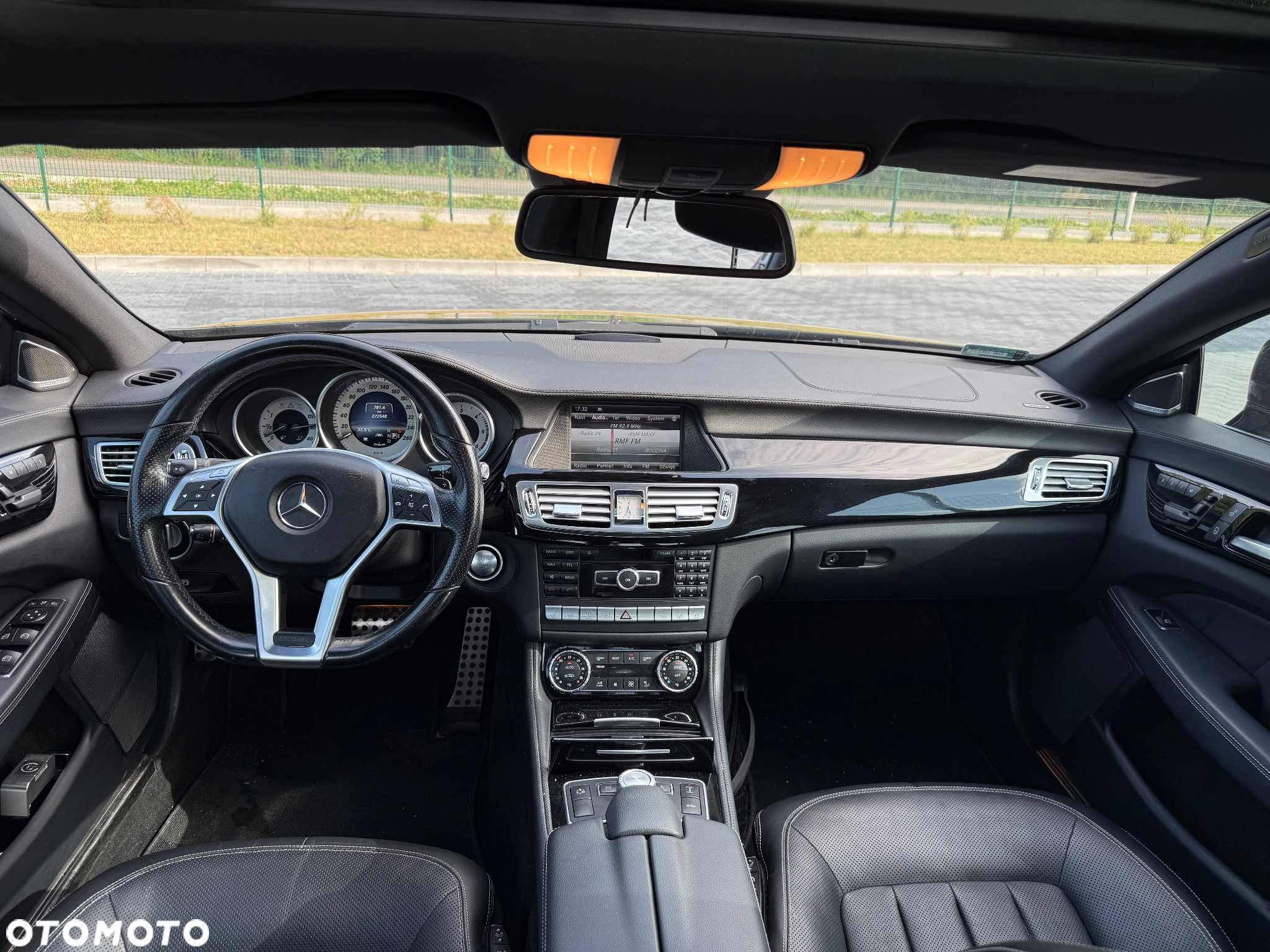 Mercedes-Benz CLS 350 CDI 4-Matic BlueEff - 12