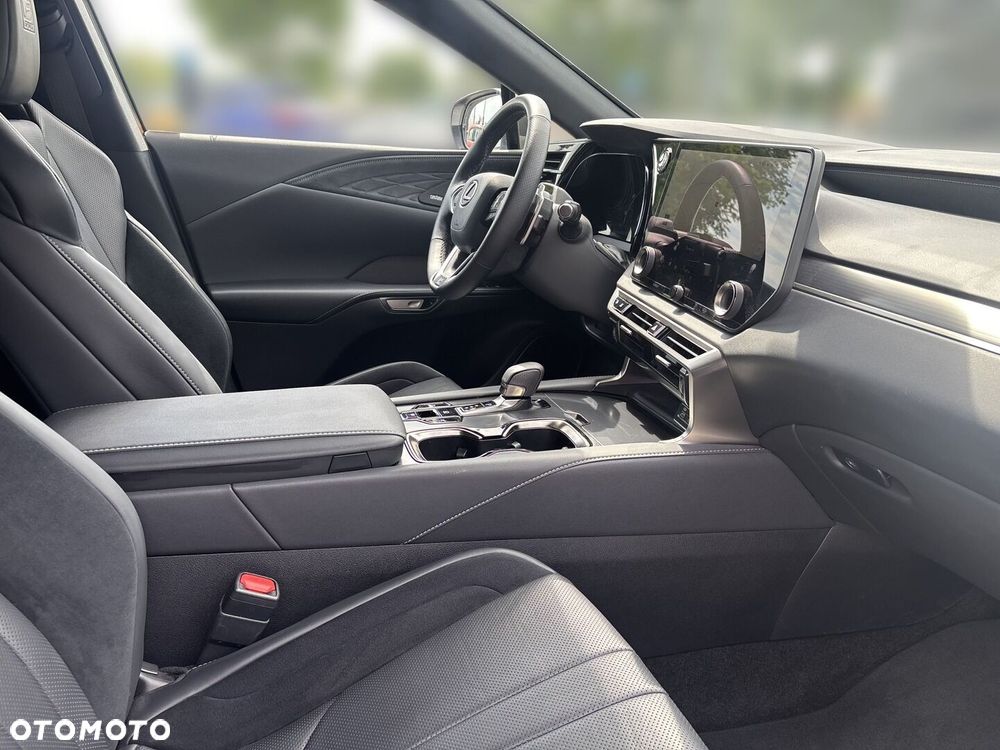 Lexus RX - 17