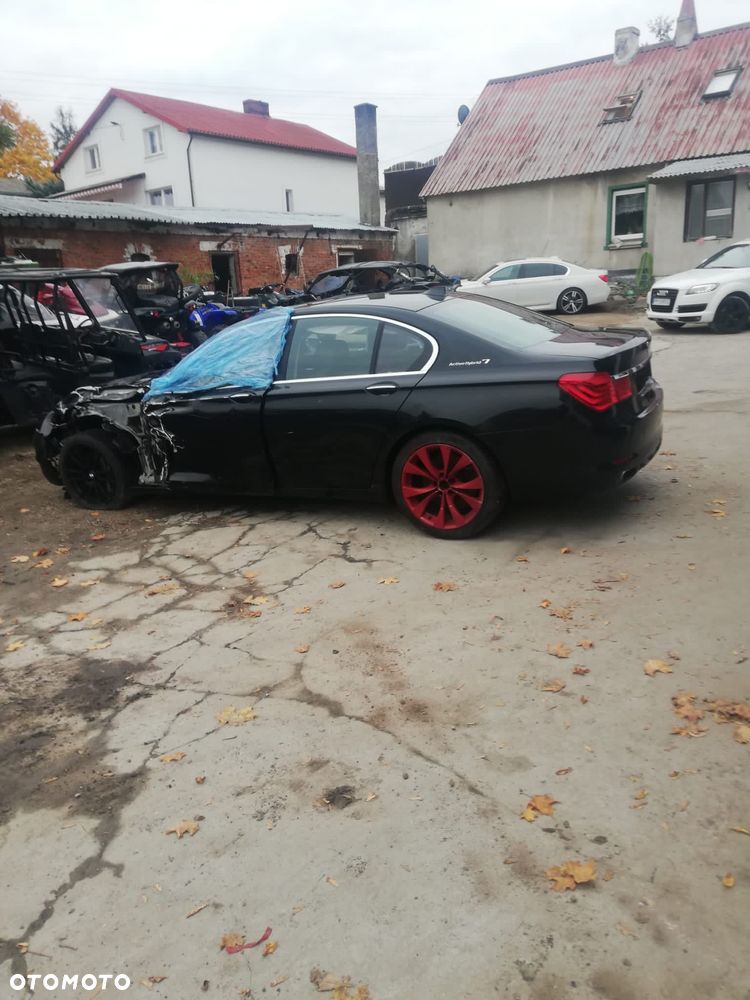 BMW Seria 7 - 8