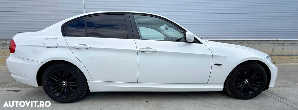 BMW Seria 3 320d DPF Edition Exclusive - 14