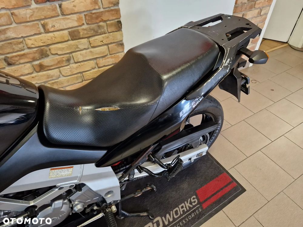 Suzuki DL - 17