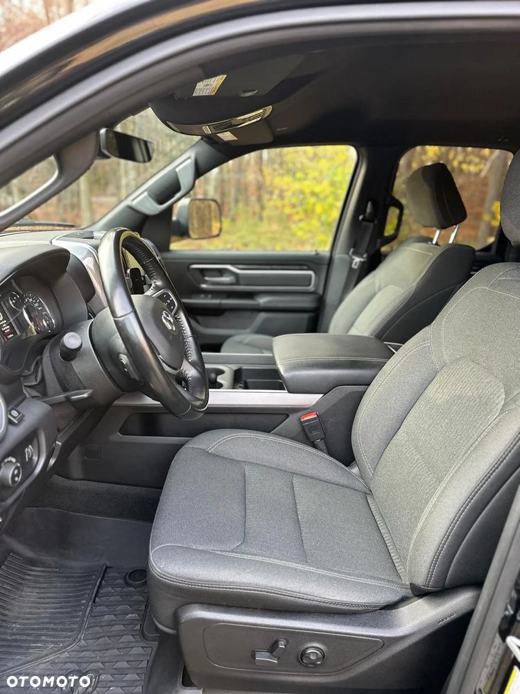 RAM 1500 5.7 Crew Cab Bighorn - 23