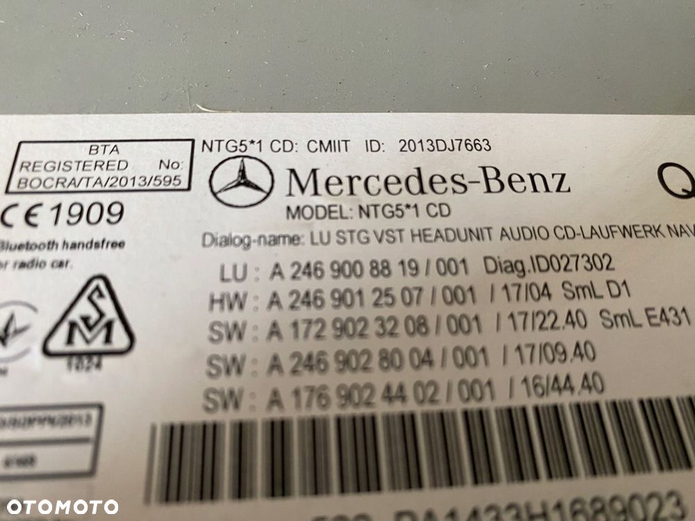 MERCEDES 246 lift 117 gla radio A 2469008819 - 3