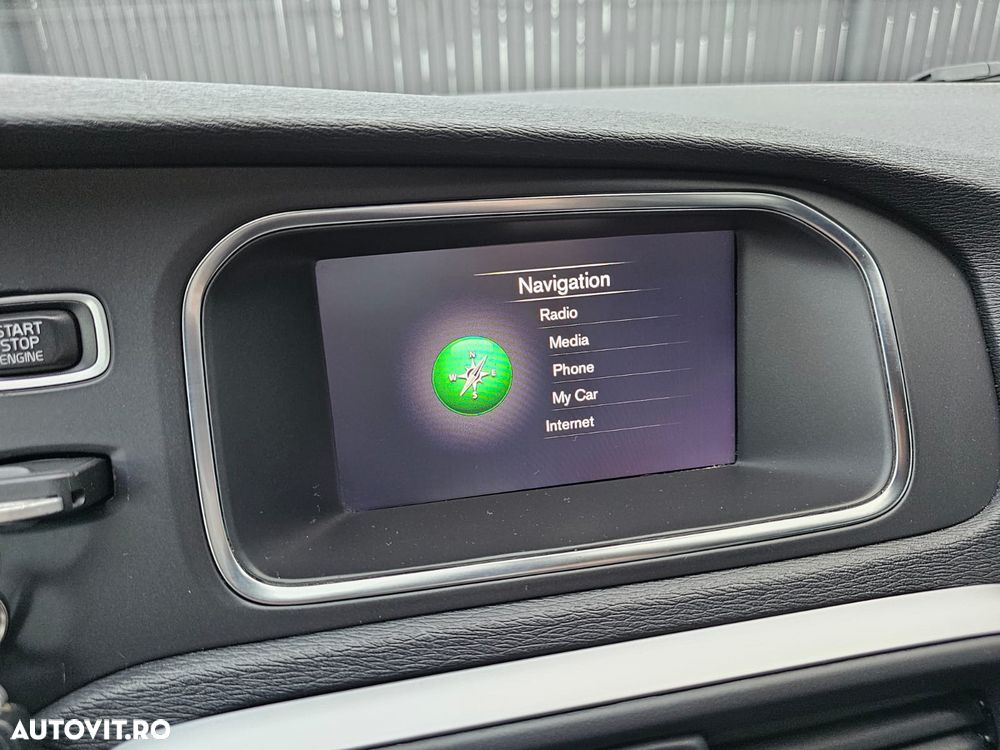 VOLVO V40 2019 — imagine 29
