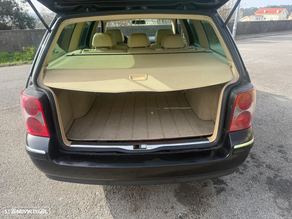 VW Passat Variant 1.9 TDi Exclusive - 20