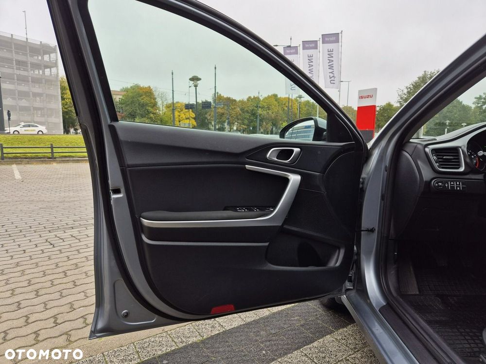 Kia Ceed 1.5 T-GDI M DCT - 11