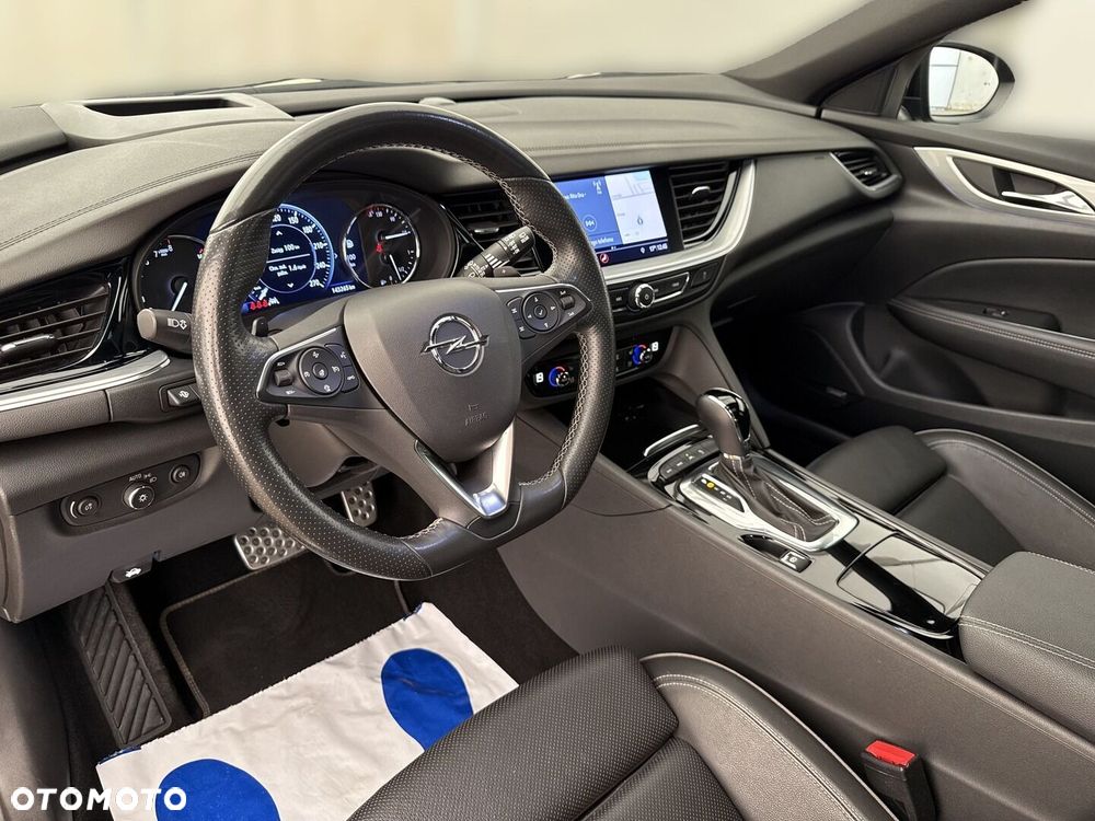 Opel Insignia 2.0 T 4x4 GSi S&S - 3