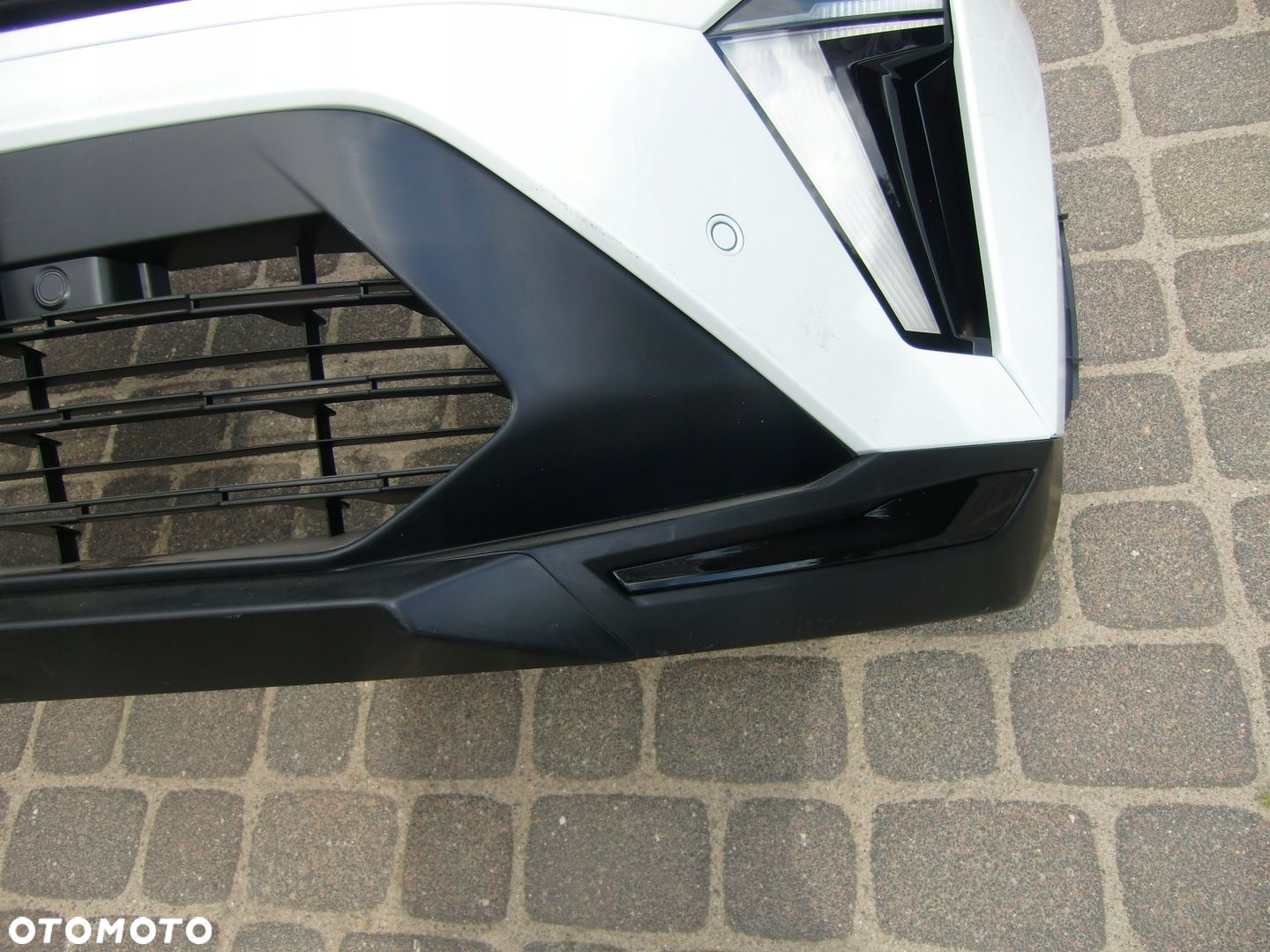 ZDERZAK RENAULT CAPTUR II E TECH 6XPDC - 5