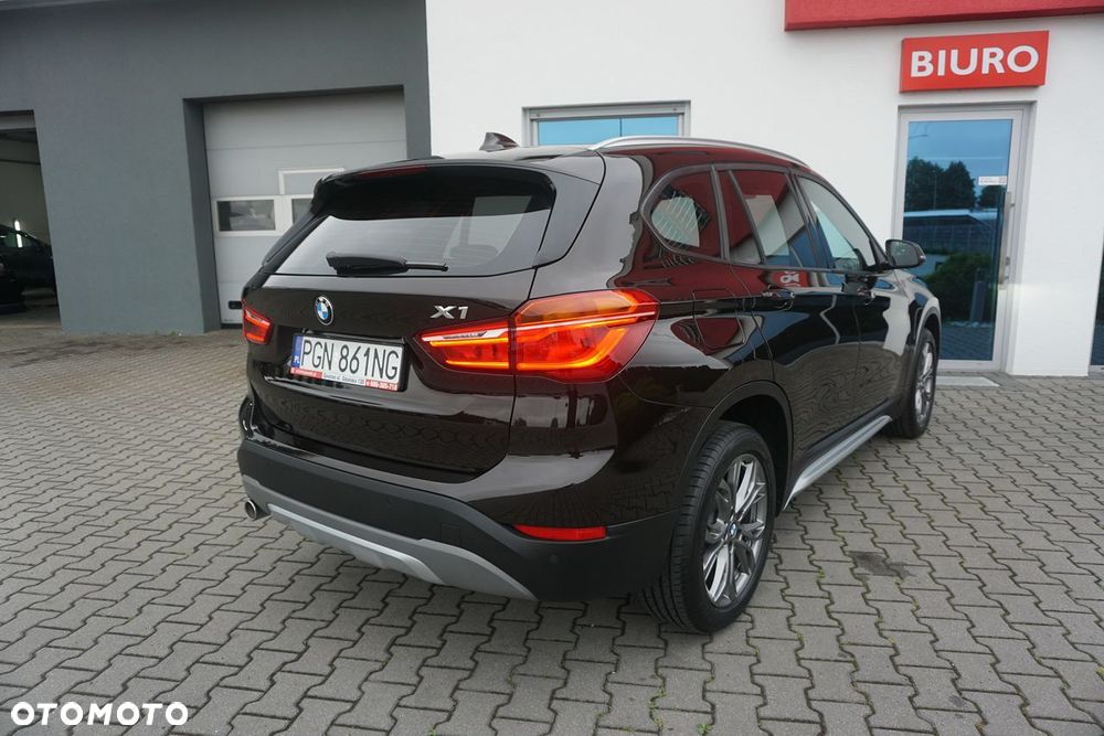 BMW X1 sDrive18d xLine sport - 4