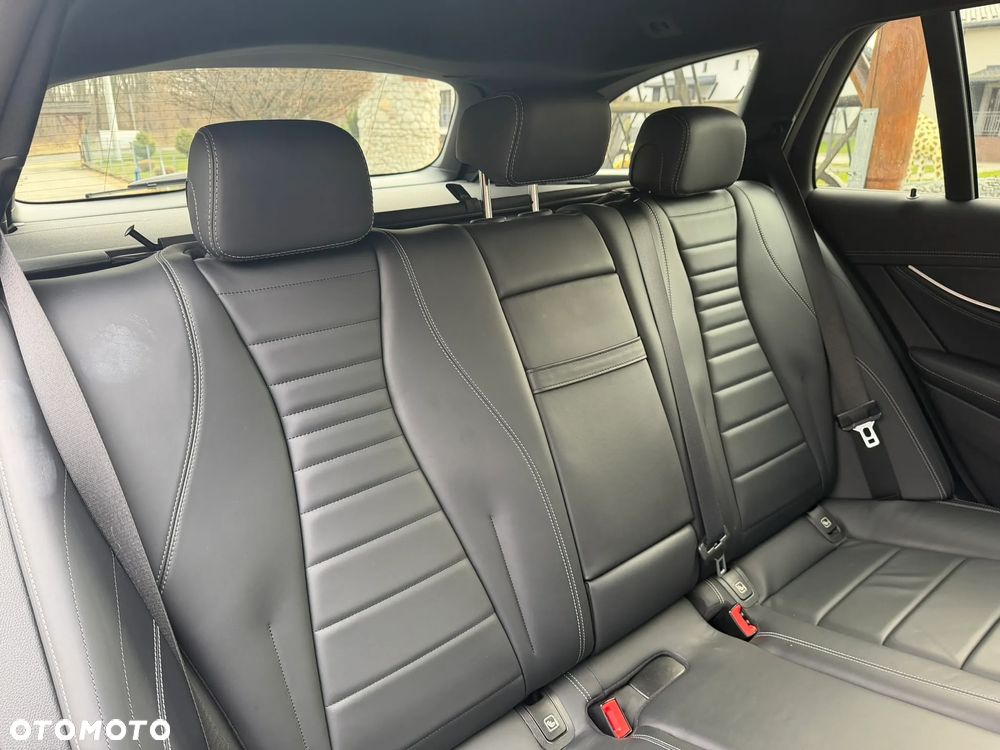 Mercedes-Benz Klasa E 220 d 9G-TRONIC - 10