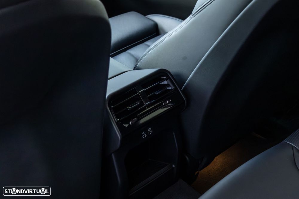 BMW 520 d Pack Desportivo M - 29