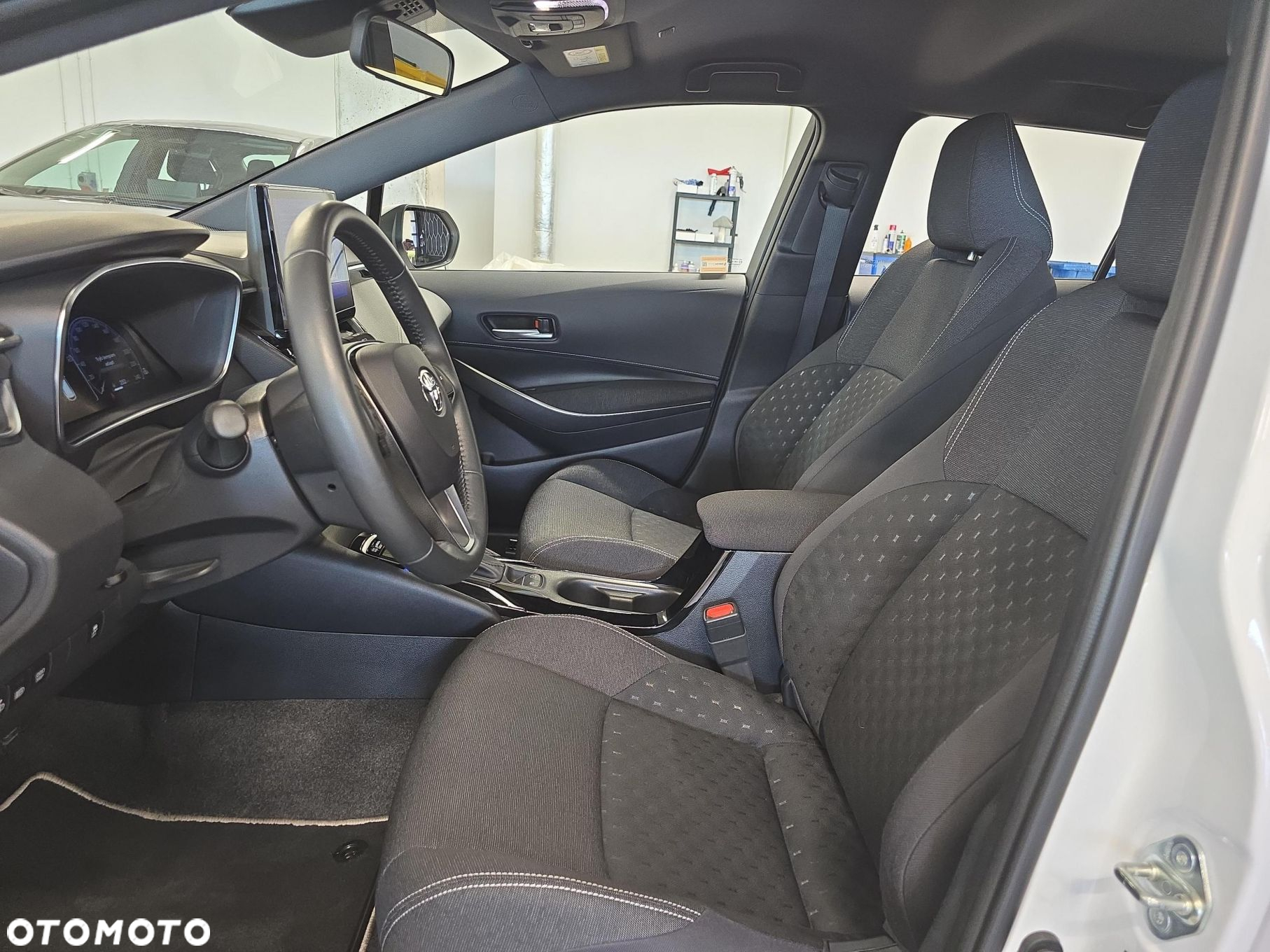 Toyota Corolla - 15